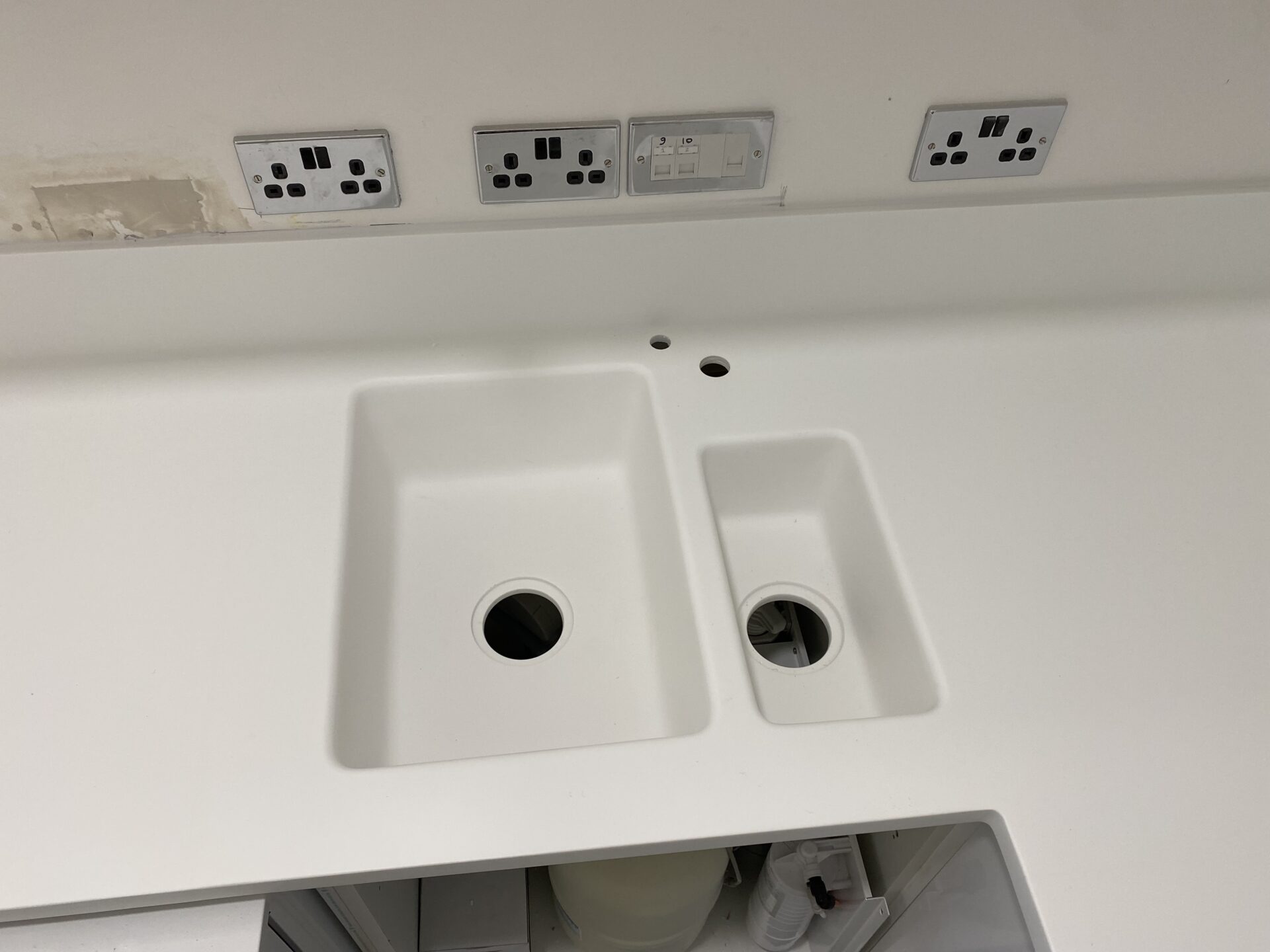 Acrylic Dental Worktop with sink
